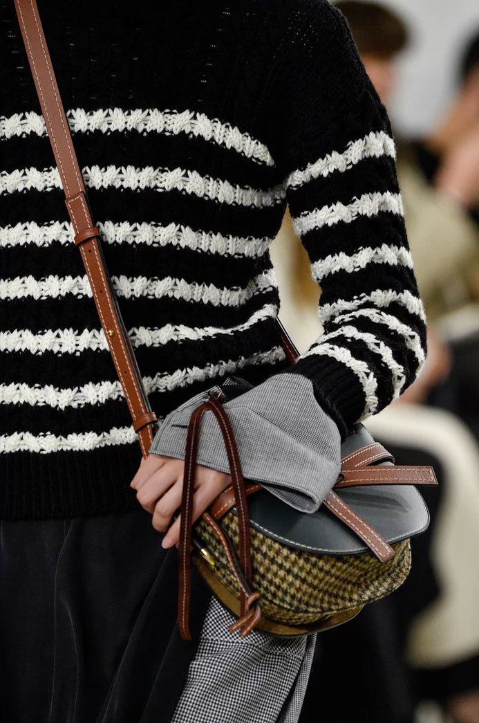 Houndstooth Crossbody at Loewe